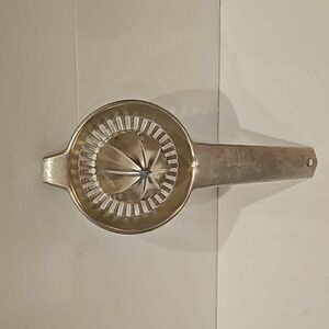 Vintage Foley Citrus Juicer Aluminum Reamer